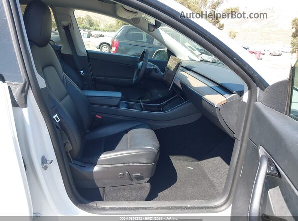 5YJYGDEE2MF112154 2021 TESLA MODEL Y White Սալոնի դիմացի տեսք