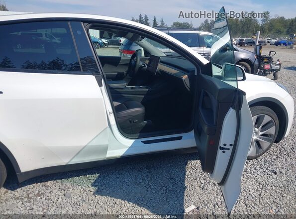 5YJYGDEE3MF234053 2021 TESLA MODEL Y White Vista interior delantera