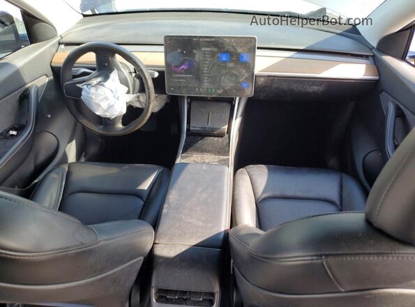 5YJYGDEE4LF047032 2020 TESLA MODEL Black Widok deski rozdzielczej