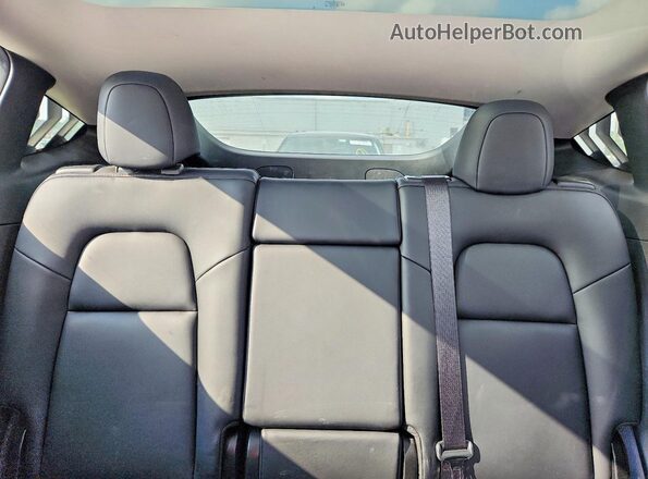 5YJYGDEE4LF048049 2020 TESLA MODEL White უკანა სავარძლების ხედი