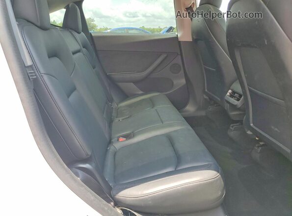 5YJYGDEE4LF048682 2020 TESLA MODEL White Vista de los asientos traseros