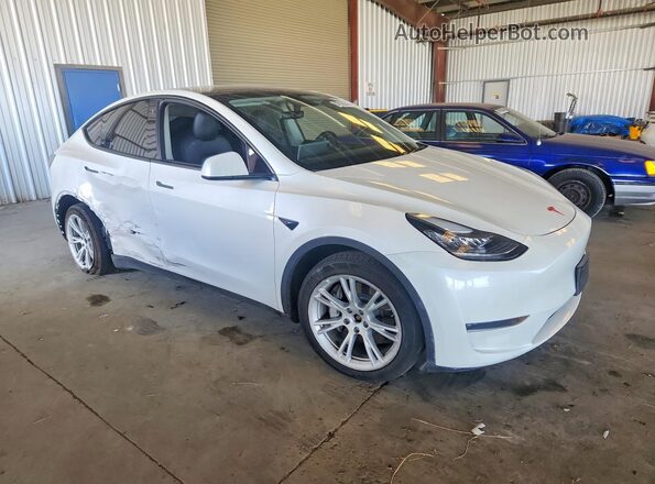 5YJYGDEE4MF073308 2021 TESLA MODEL Белый Передняя правая четверть