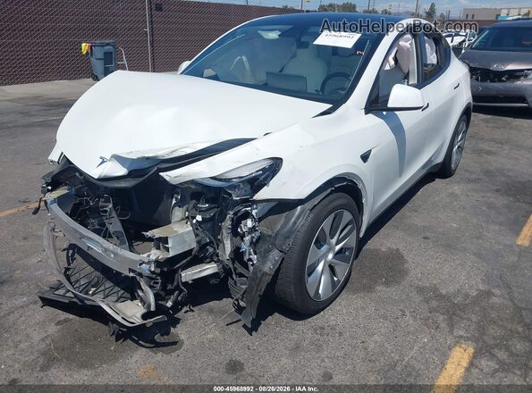 5YJYGDEE4MF122250 2021 TESLA MODEL Y White Front left
