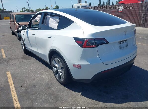 5YJYGDEE4MF122250 2021 TESLA MODEL Y White Rear left