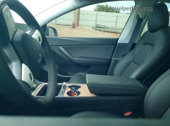 5YJYGDEE4MF185798 2021 TESLA MODEL Белый Вид салона спереди