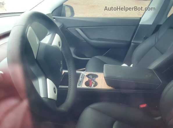 5YJYGDEE4MF185798 2021 TESLA MODEL Белый Вид панели приборов
