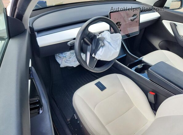 5YJYGDEE5LF020972 2020 TESLA MODEL White Vista del salpicadero