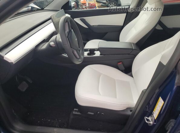 5YJYGDEE5MF067422 2021 TESLA MODEL Синий Вид салона спереди