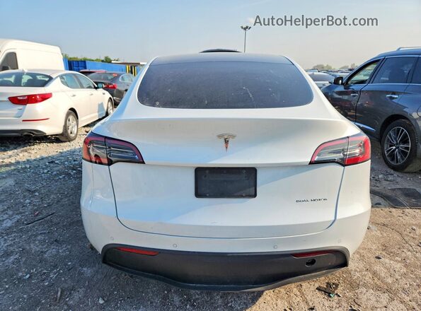 5YJYGDEE5MF130566 2021 TESLA MODEL White Widok z tyłu