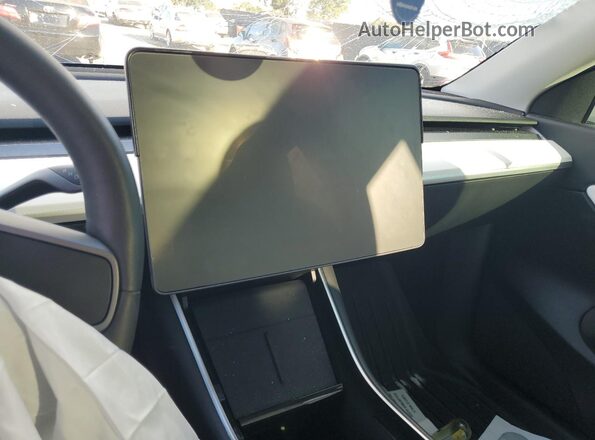 5YJYGDEE6MF118491 2021 TESLA MODEL White Widok zestawu wskaźników