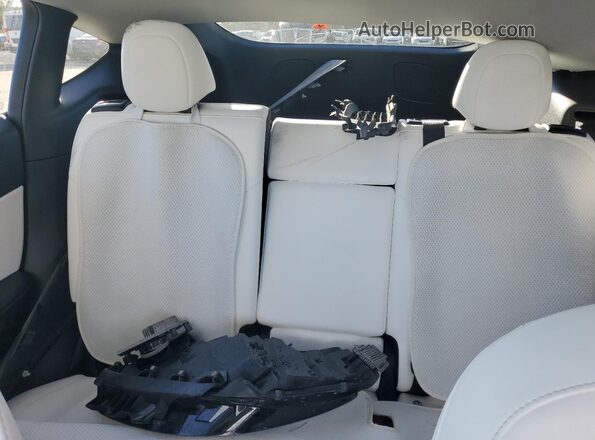 5YJYGDEE6MF118491 2021 TESLA MODEL White Widok tylnych siedzeń