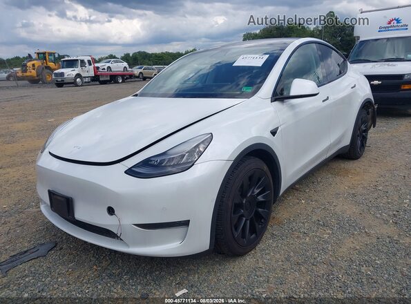5YJYGDEE7MF074341 2021 TESLA MODEL Y Белый Передняя левая четверть