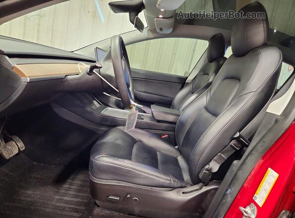 5YJYGDEE7MF199145 2021 TESLA MODEL Red Вид салону спереду