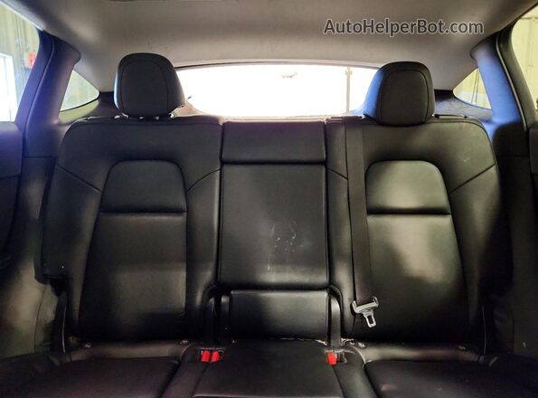 5YJYGDEE7MF199145 2021 TESLA MODEL Red Вид задніх сидінь