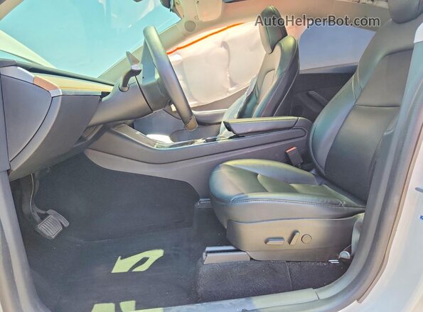 5YJYGDEE8LF009092 2020 TESLA MODEL White Սալոնի դիմացի տեսք