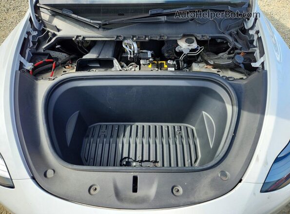 5YJYGDEE8MF218267 2021 TESLA MODEL Белый Вид подкапотного пространства