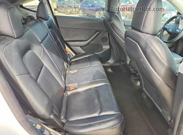 5YJYGDEE8MF218267 2021 TESLA MODEL Белый Вид задней части салона