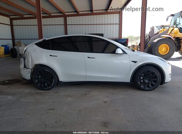 5YJYGDEE8MF256565 2021 TESLA MODEL Y White Widok zestawu wskaźników