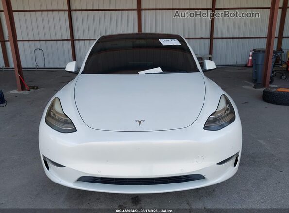 5YJYGDEE8MF256565 2021 TESLA MODEL Y White Widok deski rozdzielczej