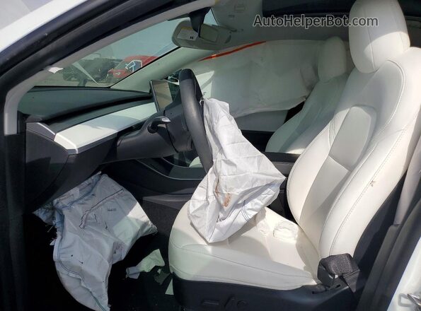 5YJYGDEE9LF055661 2020 TESLA MODEL White Widok wnętrza z przodu