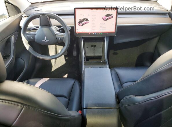 5YJYGDEE9MF102236 2021 TESLA MODEL Белый Вид панели приборов