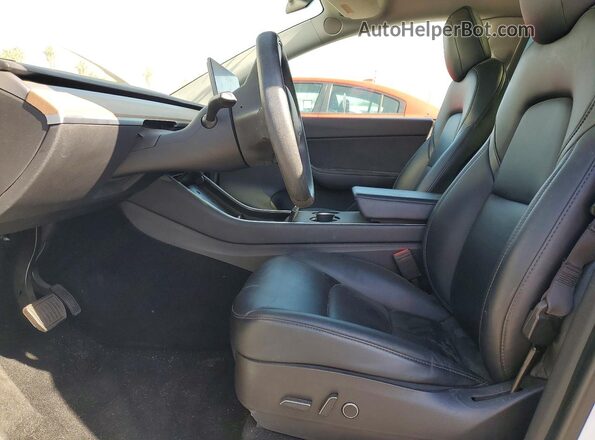 5YJYGDEE9MF102236 2021 TESLA MODEL Белый Вид салона спереди