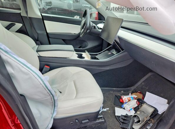 5YJYGDEE9MF118517 2021 TESLA MODEL Red Vista interior delantera