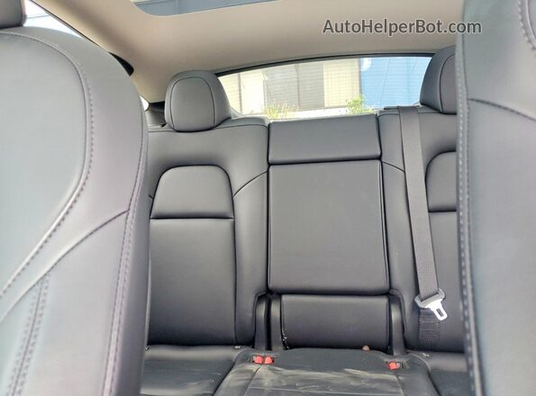 5YJYGDEE9MF183979 2021 TESLA MODEL Black Rear seats view