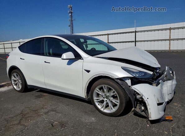 5YJYGDEE9MF214955 2021 TESLA MODEL Белый Передняя правая четверть