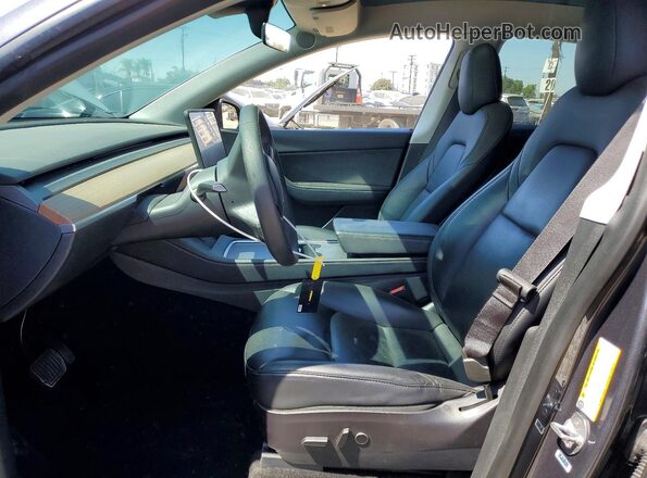5YJYGDEE9MF282866 2021 TESLA MODEL Серый Вид салона спереди