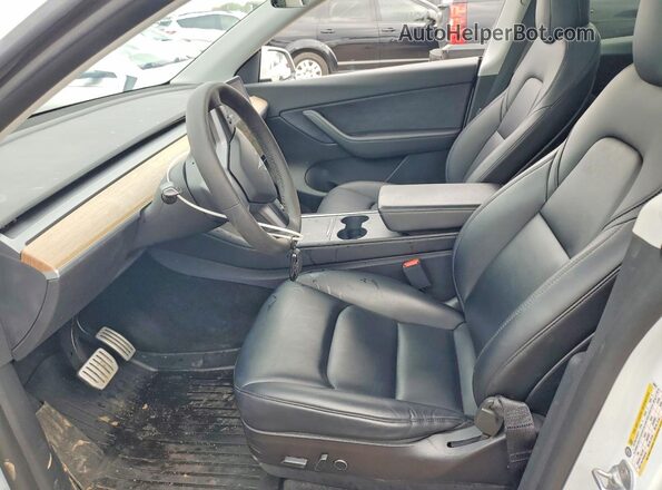 5YJYGDEF0MF239977 2021 TESLA MODEL White Vista interior delantera