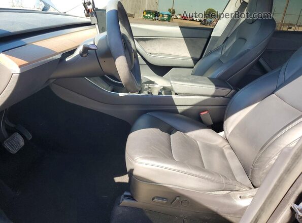 5YJYGDEF7LF002420 2020 TESLA MODEL Gray Front interior view