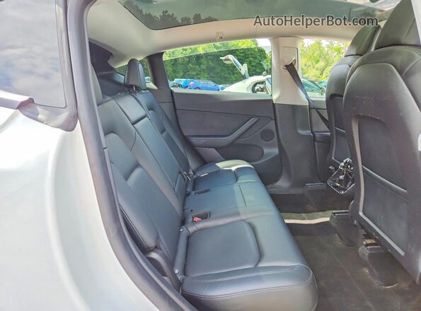 5YJYGDEF7MF252712 2021 TESLA MODEL White Rear seats view