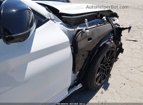 5YM23EC05P9P68840 2023 BMW X4 White Widok wnętrza z tyłu