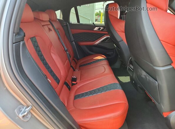 5YMCY0C01M9E19441 2021 BMW X6 Gray Вид задньої частини салону