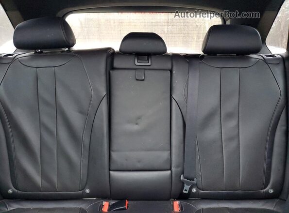 5YMKT6C37H0X20844 2017 BMW X5 Silver Rear seats view