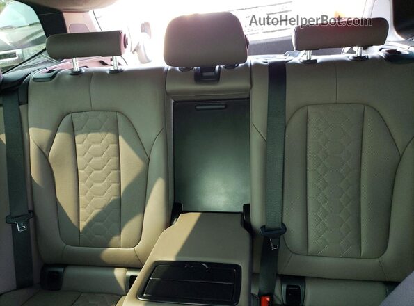 5YMTS0C08M9G40441 2021 BMW X3 Black Rear seats view