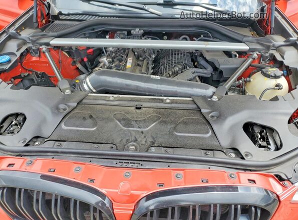 5YMTS0C09LLT09835 2020 BMW X3 Red Շարժիչի բաժամունքի տեսք