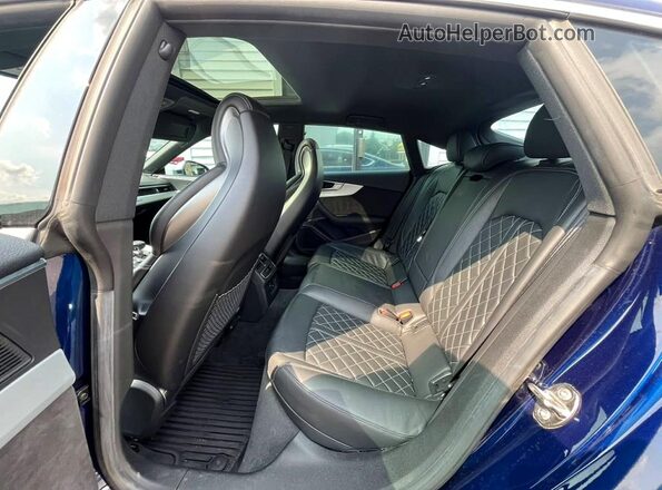 WAUC4CF55JA011381 2018 AUDI OTHER Blue Widok wnętrza z tyłu