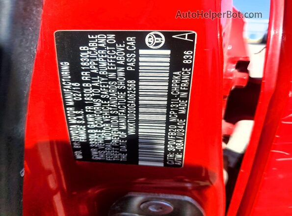 VNKKTUD30GA062568 2016 TOYOTA YARIS Red Սալոնի 360 աստիճան տեսք