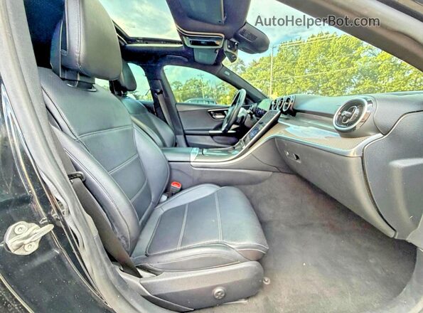 W1KAF4GB0NR037334 2022 MERCEDES-BENZ C Black Rear view