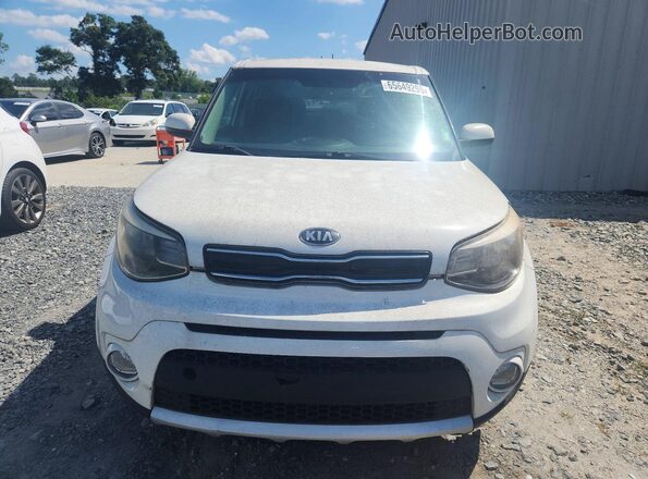 KNDJP3A59J7524137 2018 KIA SOUL Белый Вид сзади