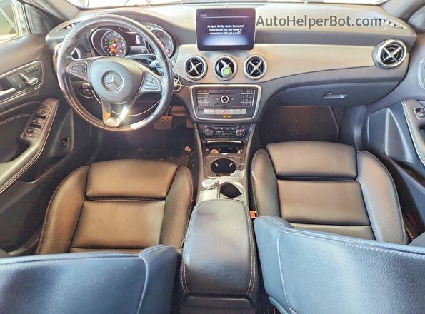 WDCTG4EBXKJ553210 2019 MERCEDES-BENZ GLA-CLASS Silver Widok zestawu wskaźników