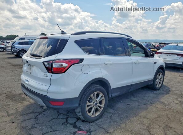 1FMCU9GD3JUB34053 2018 FORD ESCAPE Белый Передняя правая четверть