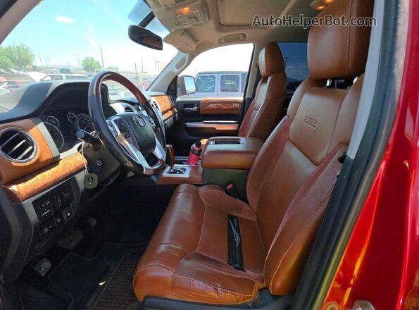 5TFAW5F1XGX566507 2016 TOYOTA TUNDRA Red Вид задньої частини салону