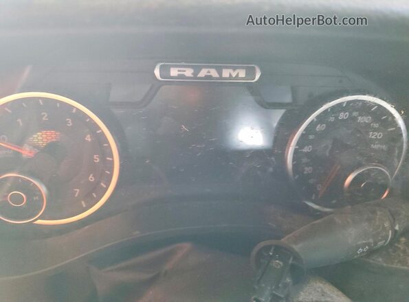 3C6SRFFP6T4167932 2026 RAM 1500 White Вид задніх сидінь