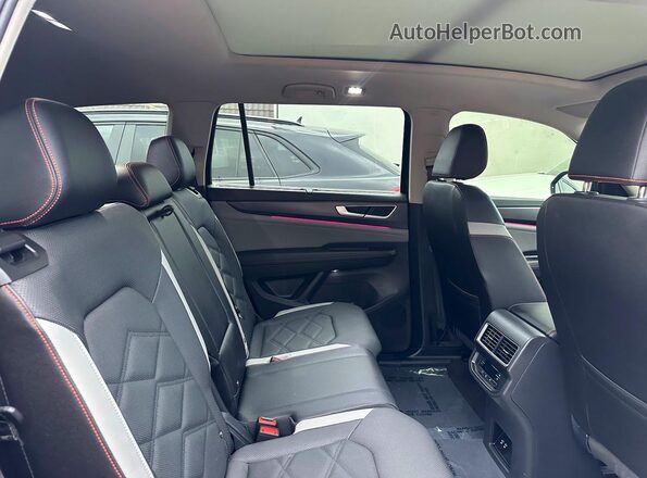1V2CR2CA2SC573114 2025 VOLKSWAGEN ATLAS Черный Вид наклейки с VIN-кодом