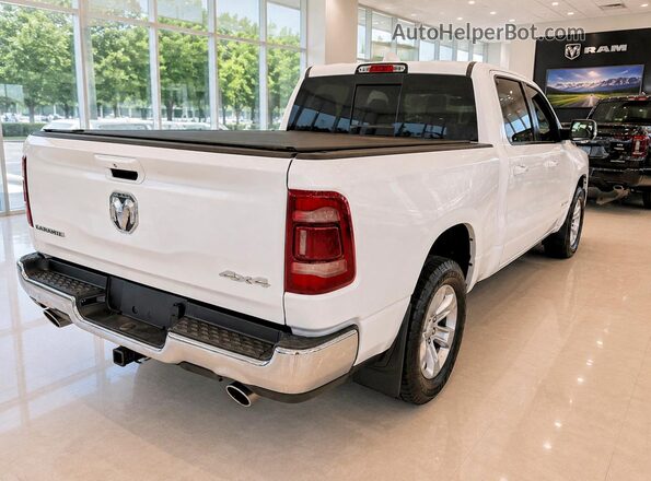 1C6SRFRT2PN574313 2023 RAM 1500 Белый Вид спереди