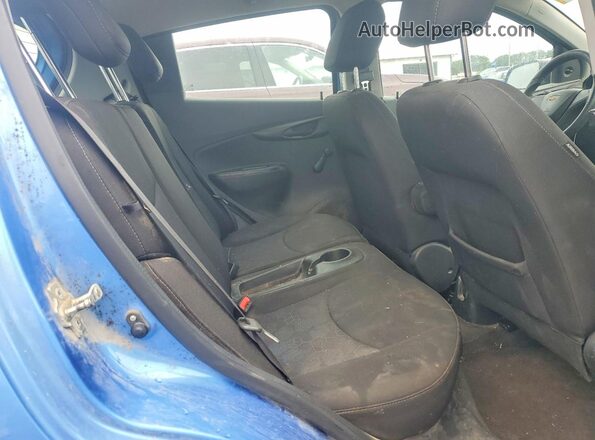 KL8CB6SA6HC791914 2017 CHEVROLET SPARK Blue Widok wnętrza z tyłu