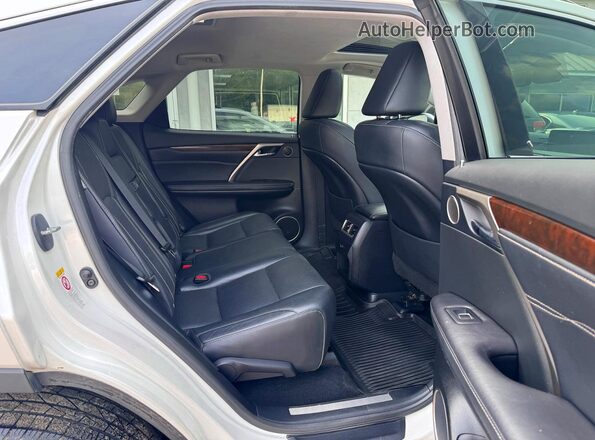 2T2BZMCA5HC070875 2017 LEXUS RX Белый Вид сзади